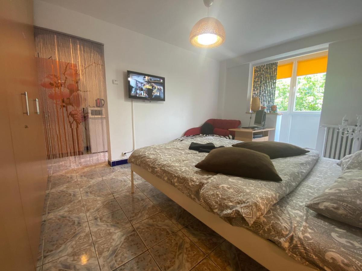 Piata Resita Host Apartment Bucharest Exterior photo